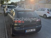 Usado Seat Ibiza Stella 64 CV (47 kW) 2003 Verde Utilitario