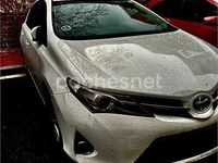 Usado Toyota Auris Active 90 CV (66 kW) 2013 Blanco Berlina
