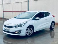 Usado Kia Ceed GT 110 HP (80 kW) 2014 Branco Sedan