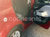 Usado Fiat Punto Evo Dynamic 95 CV (69 kW) 2011 Granate Utilitario