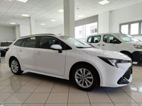 Usado Toyota Corolla Active 140 CV (102 kW) 2023 Blanco Familiar
