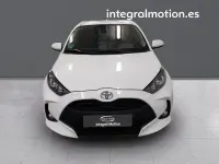 Usado Toyota Yaris Active 115 CV (84 kW) 2022 Blanco Utilitario