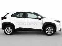 Usado Toyota Yaris Cross Active 116 CV (85 kW) 2022 Blanco SUV