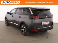 Usado Peugeot 5008 Allure 131 CV (96 kW) 2020 Gris SUV
