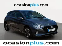 Usado Hyundai i20 100 CV (73 kW) 2022 Gris Utilitario