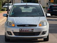 Usado Ford Fiesta Ghia 80 CV (58 kW) 2006 Gris / plata Berlina