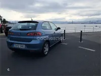 Usado Seat Ibiza 100 CV (73 kW) 2005 Azul Utilitario