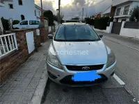 Usado Ford Focus Trend 109 CV (80 kW) 2008 Blanco Familiar