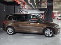 Usado VW Touran Advance 150 CV (110 kW) 2016 Marrón Monovolumen