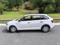 Usado Skoda Rapid Active 86 CV (63 kW) 2014 Blanco Utilitario