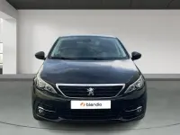 Usado Peugeot 308 130 CV (95 kW) 2018 Negro