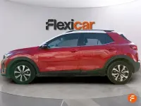 Usado Kia Stonic 100 CV (73 kW) 2021 Rojo SUV