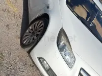 Usado Opel Insignia Sportive 160 CV (117 kW) 2012 Blanco Berlina
