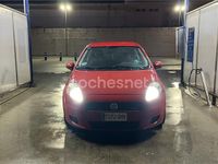 Usado Fiat Grande Punto Dynamic 75 CV (55 kW) 2008 Rojo Utilitario