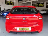 Usado Seat Ibiza Reference 80 CV (58 kW) 2023 Rojo Utilitario