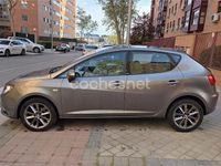 Usado Seat Ibiza ST I-Tech 105 CV (77 kW) 2014 Gris / plata Familiar