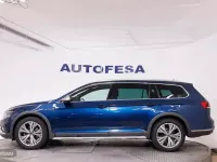 Usado VW Passat 200 CV (147 kW) 2022 Azul Familiar