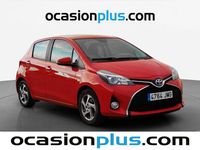 Usado Toyota Yaris Hybrid Active 100 CV (73 kW) 2016 Rojo