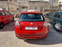 Usado Fiat Stilo Dynamic 103 CV (75 kW) 2005 Rojo Berlina