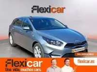 Usado Kia Ceed 136 CV (100 kW) 2023 Gris Utilitario