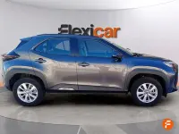 Usado Toyota Yaris Cross Active 116 CV (85 kW) 2025 Gris / plata SUV