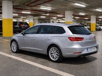 Usado Seat Leon FR 125 CV (91 kW) 2018 Gris / plata Familiar