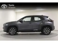 Usado Toyota Yaris Cross Active 116 CV (85 kW) 2022 Gris SUV