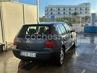 Usado VW Golf IV Highline 105 CV (77 kW) 2002 Gris / plata Familiar