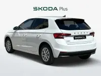 Usado Skoda Fabia Selection 95 CV (69 kW) 2025 Blanco Utilitario