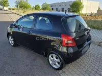 Usado Toyota Yaris 87 CV (63 kW) 2008 Negro Utilitario