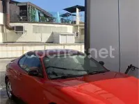 Usado Hyundai Coupé 114 CV (83 kW) 1998 Rojo Coupe