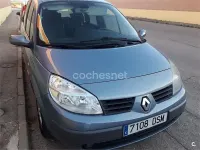 Usado Renault Scénic II Dynamique 130 CV (95 kW) 2005 Gris / plata Monovolumen