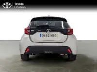 Usado Toyota Yaris Active 116 CV (85 kW) 2025 Gris Utilitario