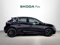 Usado Opel Corsa GS Line 101 CV (74 kW) 2021 Negro Utilitario