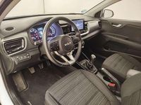 Usado Kia Stonic 101 CV (74 kW) 2024 Blanco SUV