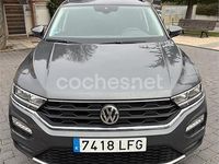 Usado VW T-Roc Advance 115 CV (84 kW) 2020 Gris / plata SUV