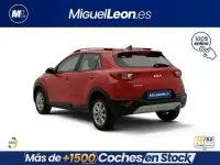 Usado Kia Stonic 79 CV (58 kW) 2025 Rojo SUV