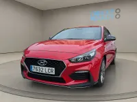 Usado Hyundai i30 N Line 120 CV (88 kW) 2019 Rojo Berlina