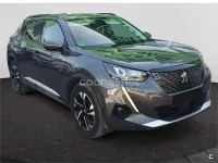 Usado Peugeot 2008 Allure 110 CV (80 kW) 2021 Gris / plata SUV