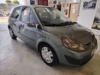 Usado Renault Grand Scénic Expression 130 CV (95 kW) 2005 Verde Monovolumen