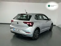 Usado VW Polo 95 CV (69 kW) 2024 Gris Utilitario