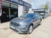 Usado VW T-Roc Advance 115 CV (84 kW) 2022 Gris / plata SUV