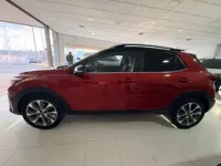 Usado Kia Stonic 101 CV (74 kW) 2019 Rojo SUV