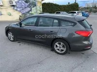 Usado Ford Focus Trend 120 CV (88 kW) 2021 Marrón Familiar