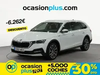 Usado Skoda Octavia 150 CV (110 kW) 2023 Blanco Familiar