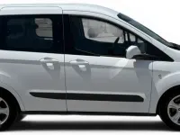 Usado Ford Transit Trend 75 CV (55 kW) 2018 Blanco Familiar