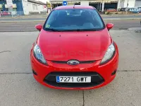 Usado Ford Fiesta Trend 95 CV (69 kW) 2010 Rojo Berlina