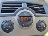 Usado Renault Mégane Privilege 100 CV (73 kW) 2005 Gris / plata Berlina