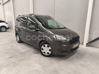 Usado Ford Tourneo Courier Trend 100 CV (73 kW) 2017 Beige Monovolumen