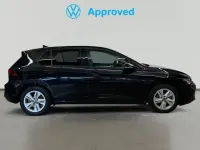Usado VW Golf VIII Life 116 CV (85 kW) 2022 Negro Utilitario